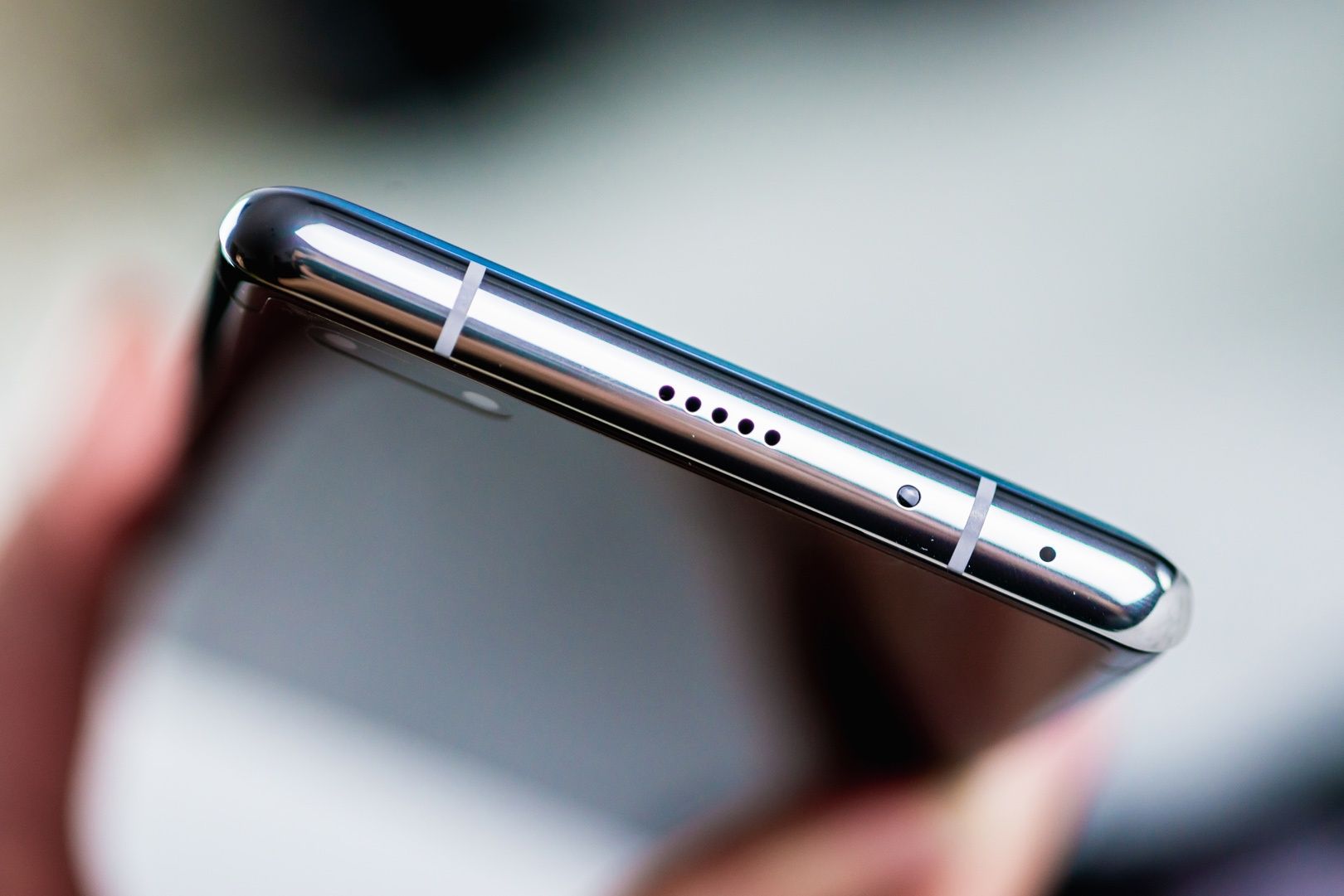 Huawei Mate 40 Pro górna krawędź