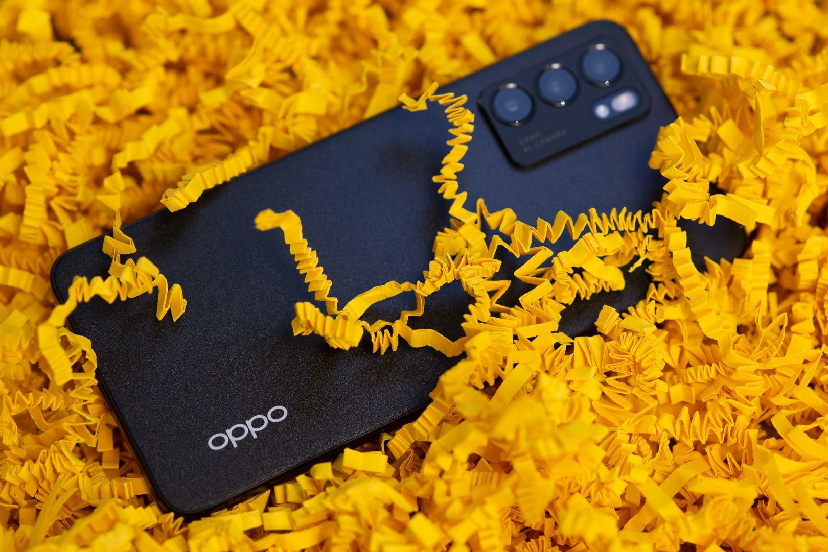 OPPO Reno6 5G tył