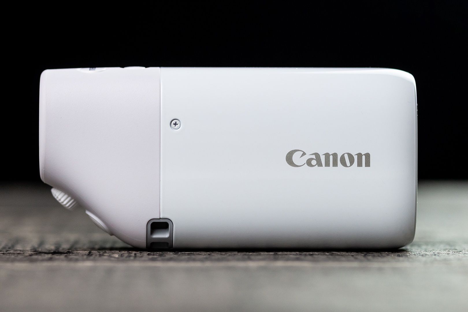 Canon Powershot Zoom bok obudowy