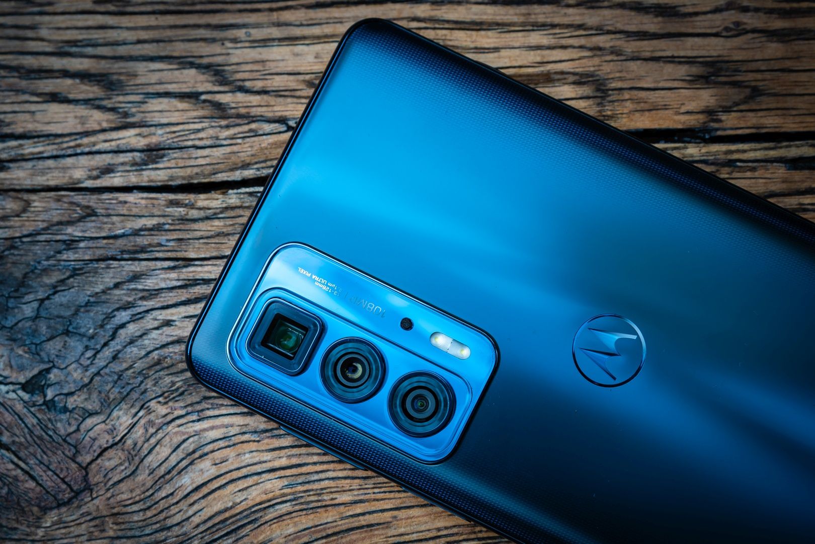 Motorola Edge 20 Pro aparaty