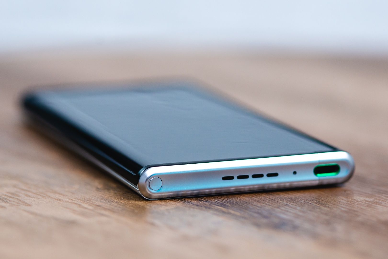 OPPO X 2021 zlącza