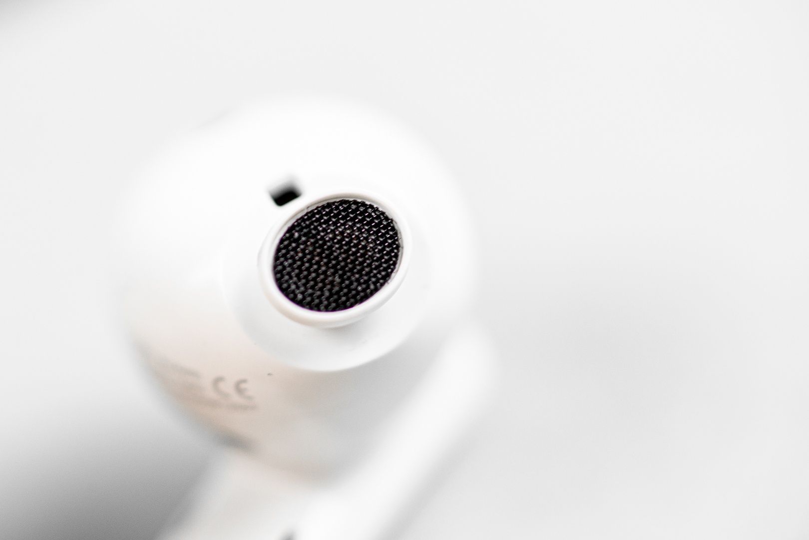 Huawei Freebuds 4i z bliska