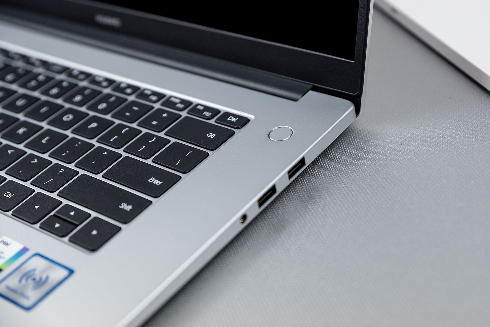 Huawei MateBook D 15 przycisk czytnik