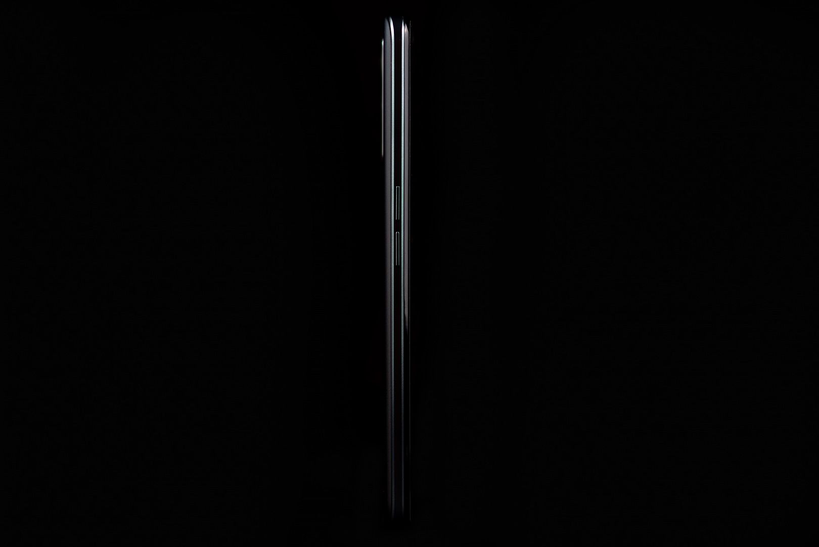 realme GT NEO 3 150W bok lewy