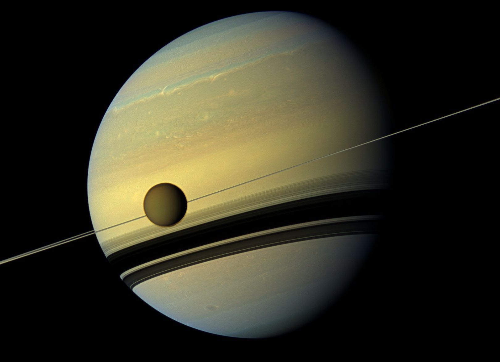 Tytan i Saturn