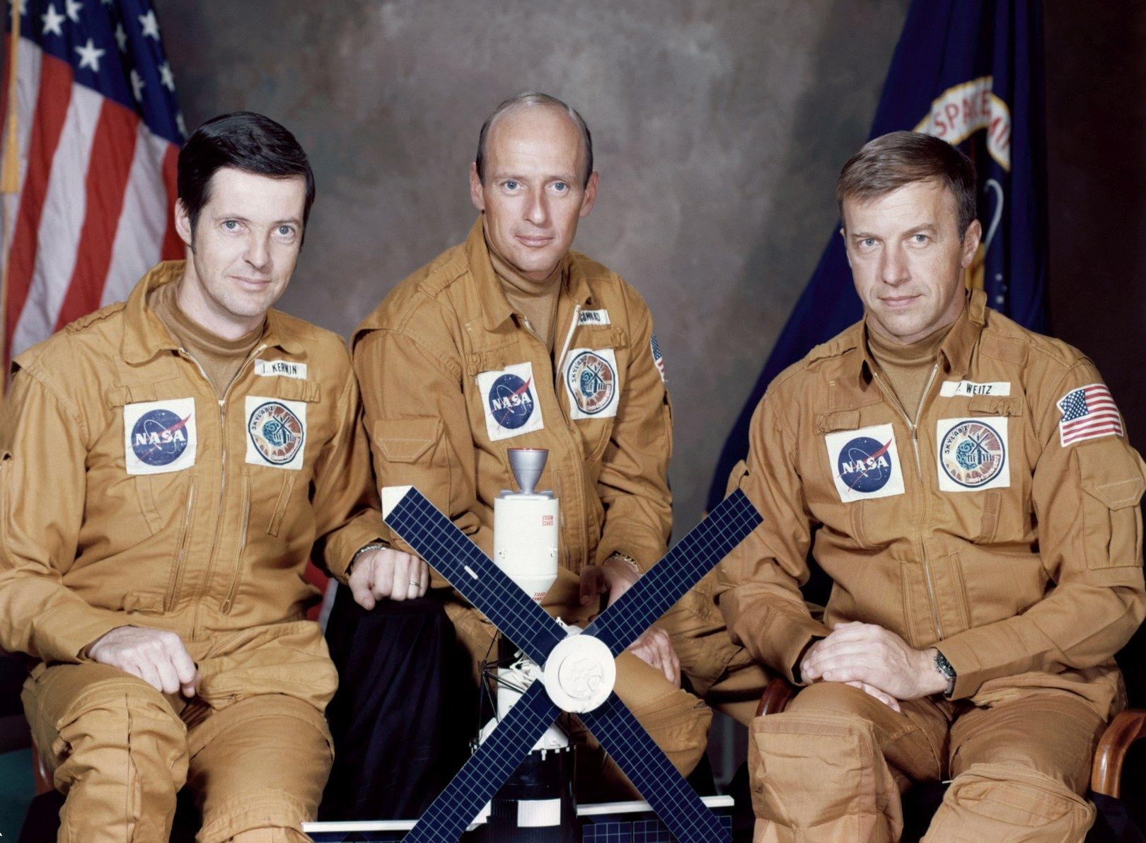 Załoga Skylab 2