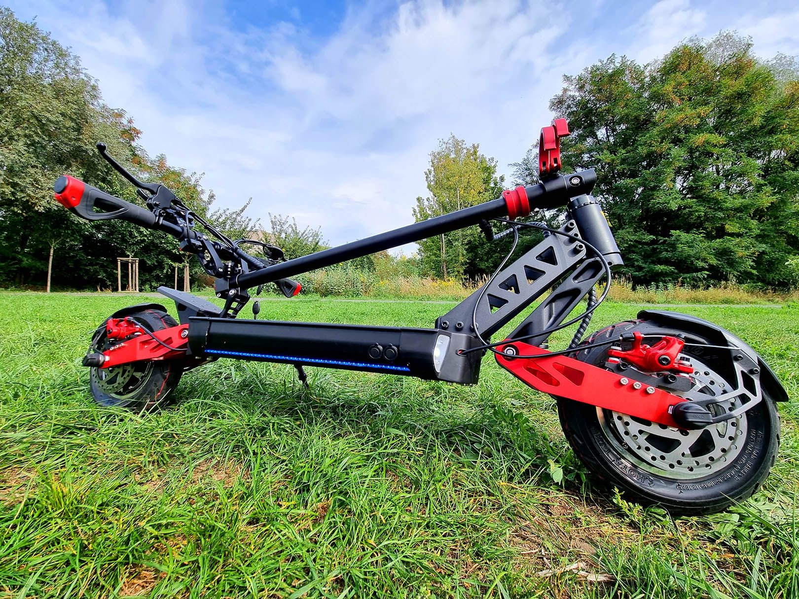 Motus PRO 10 Sport czy PRO 10 Sport 2021 - recenzja, test, porównanie