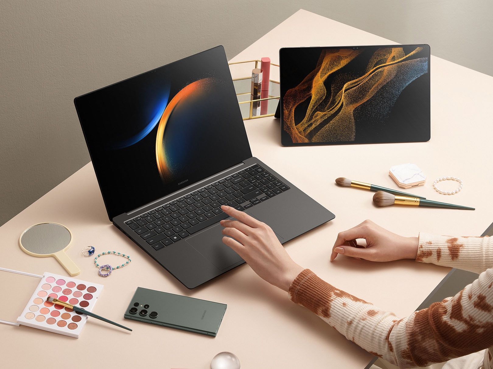 ​​​​​​​Samsung Galaxy Book 3 Pro