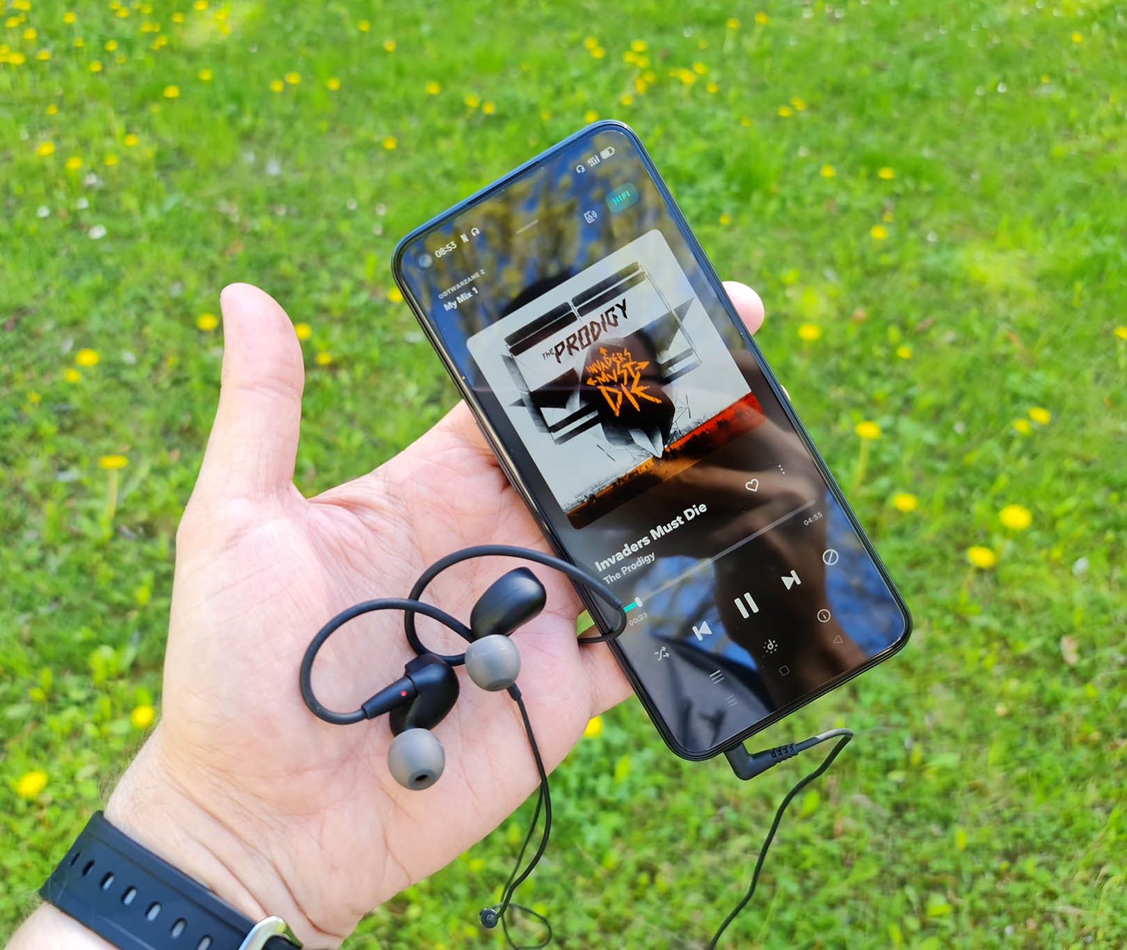 realme 8 5G - słuchawki z mini jack