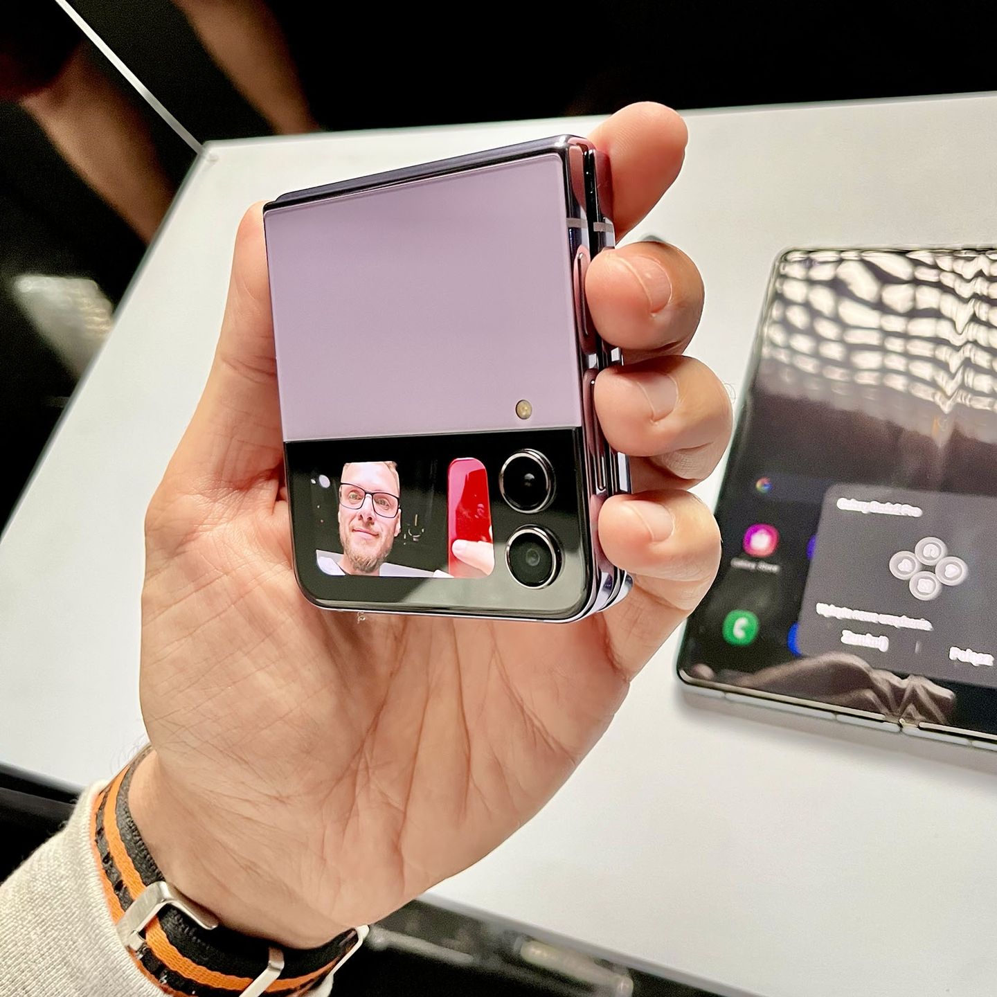 Galaxy Flip 4