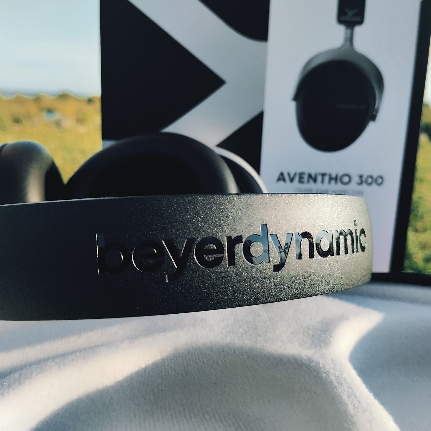 Beyerdynamic Aventho 300