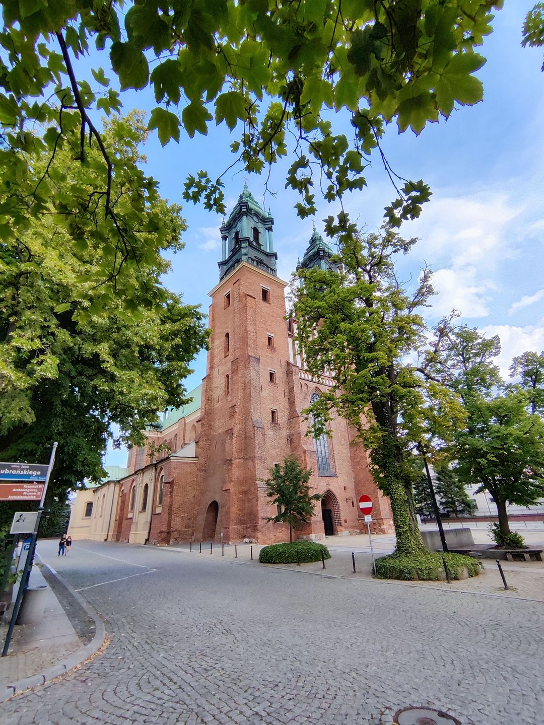 POCO F4 5G - aparat tylny, ultraszerokokątny