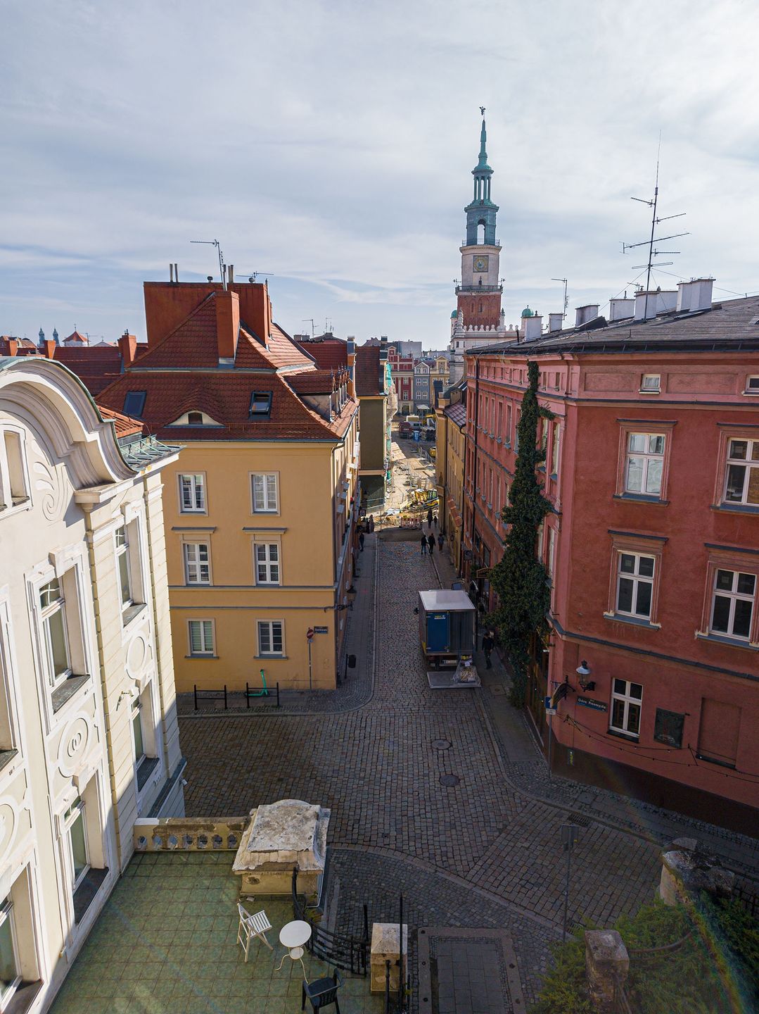 aparat tylny, podstawowy, zdjęcie RAW DNG wywołane do JPG