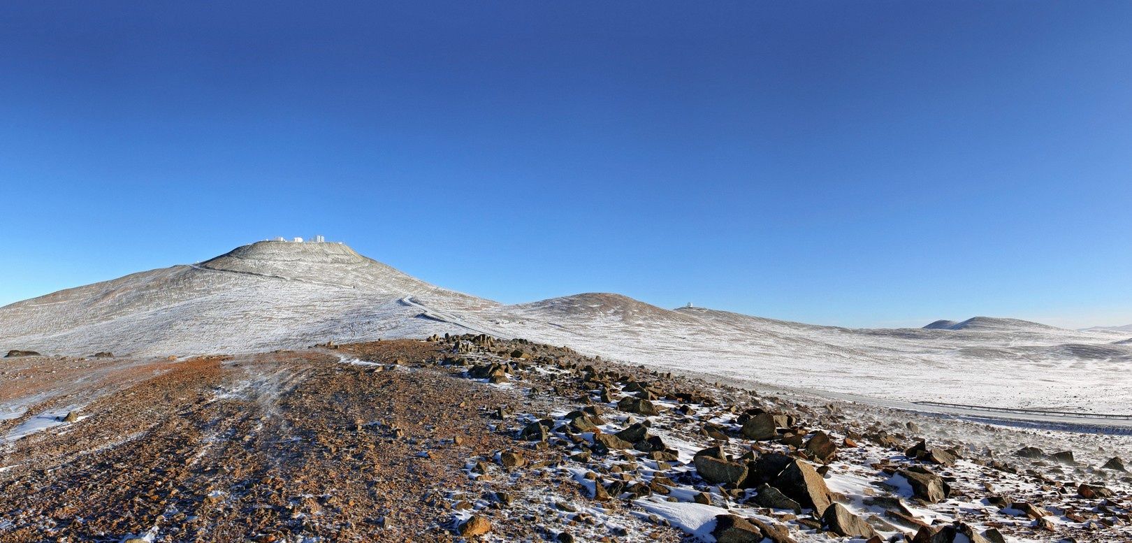 Teleskopy śnieg Atacama
