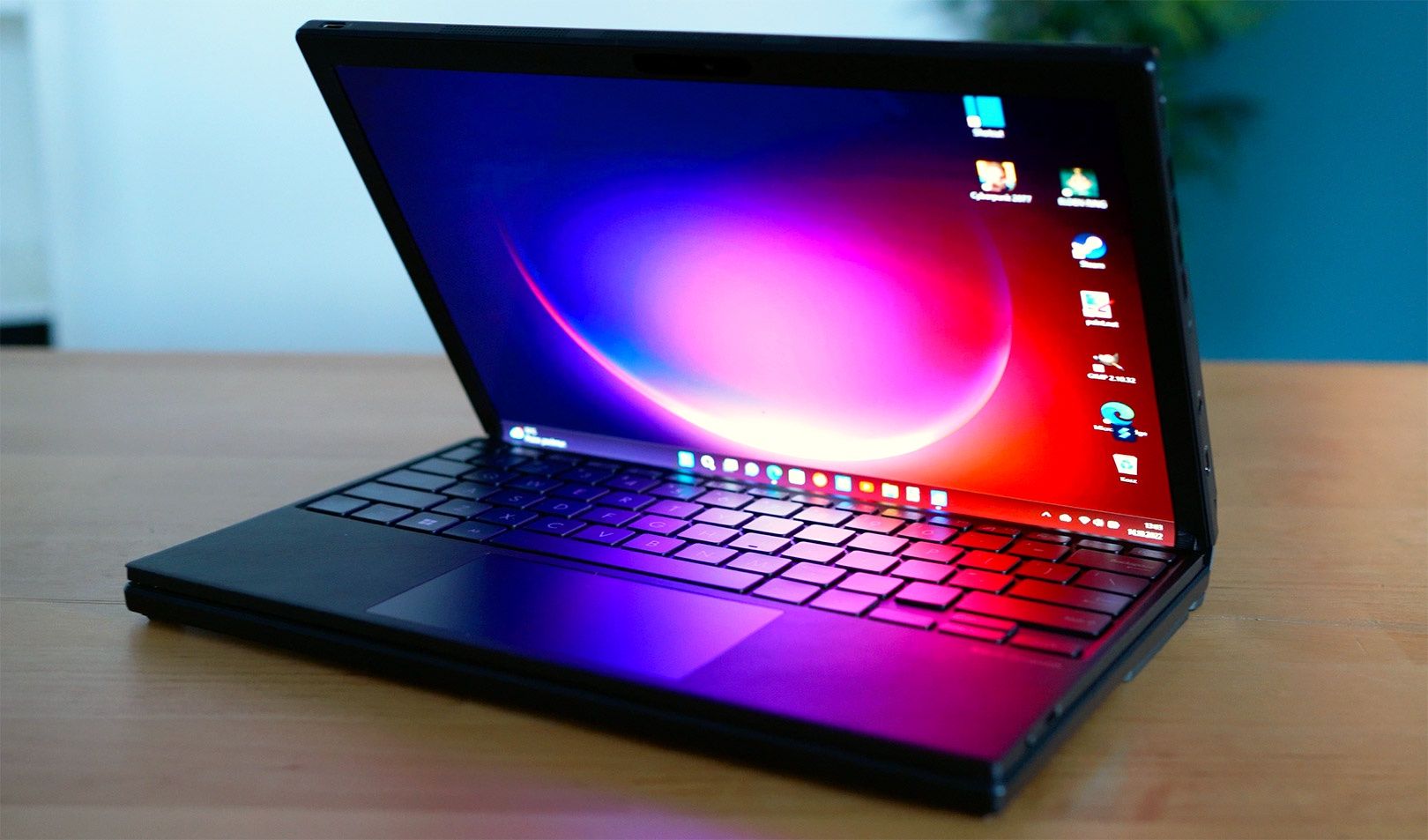 Asus ZenBook 17 Fold OLED - opinia
