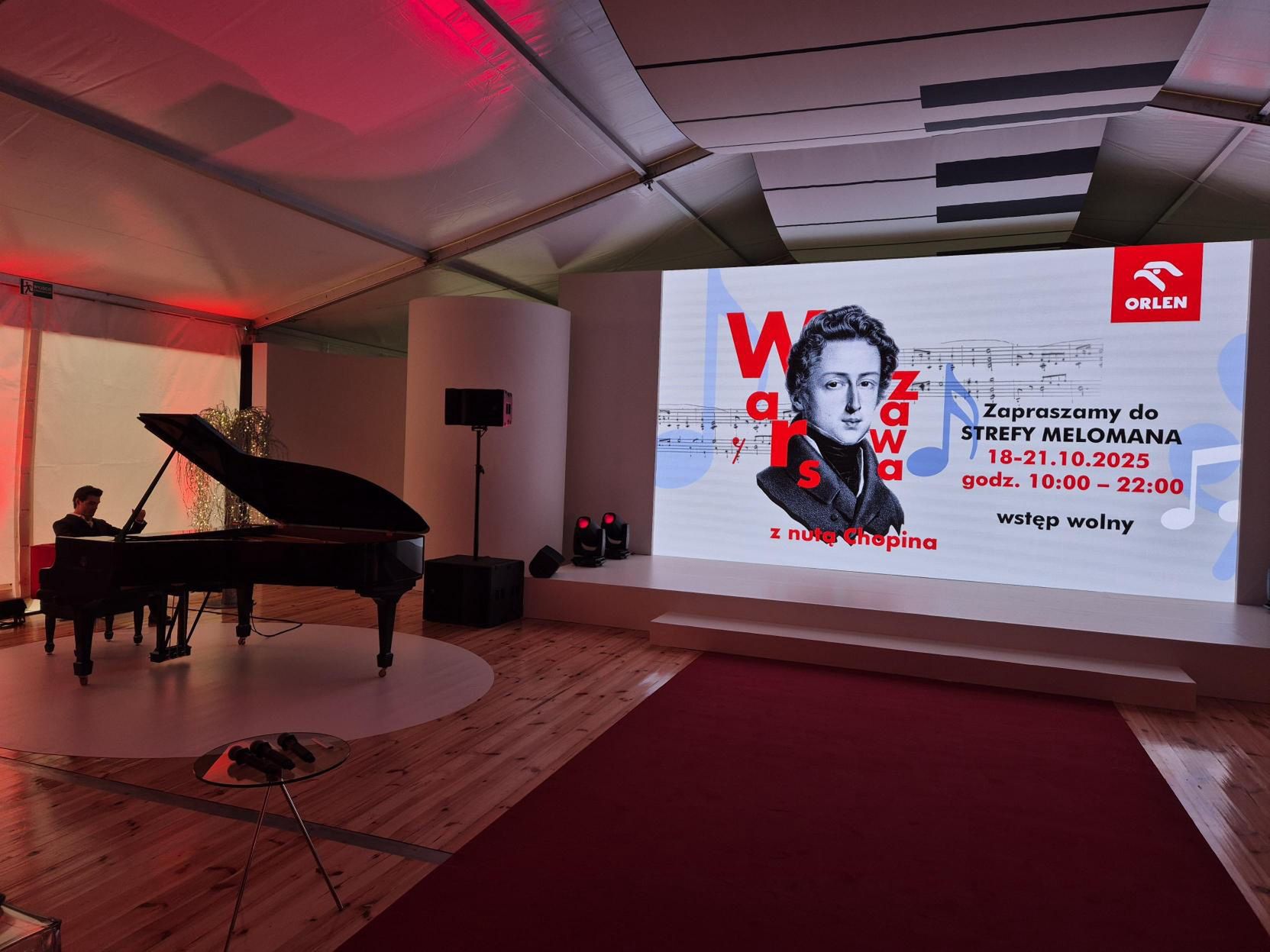 Varsovia "Strefa Melomana" przy Placu Defilad