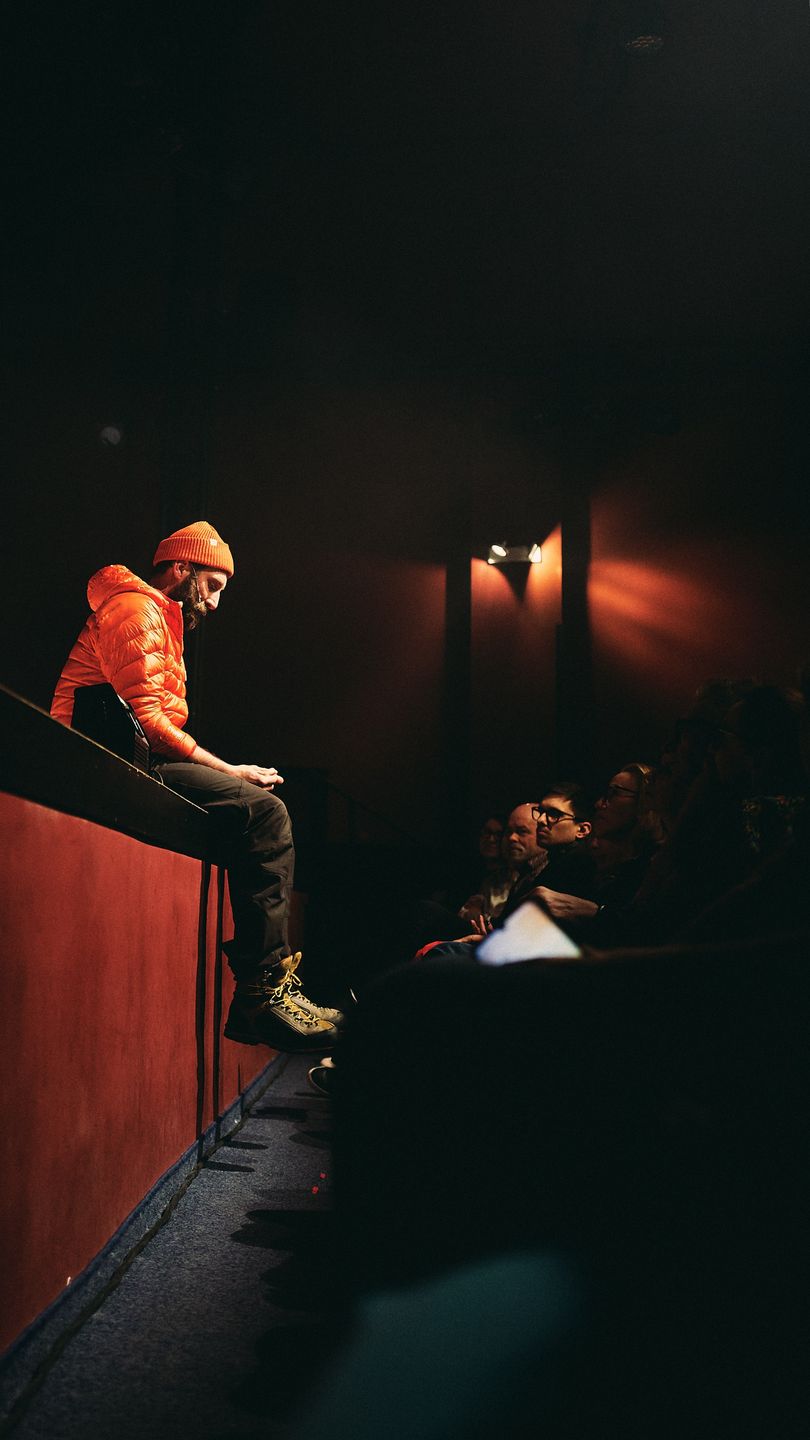 Krystian Durman na scenie Teatru Baj Pomorski