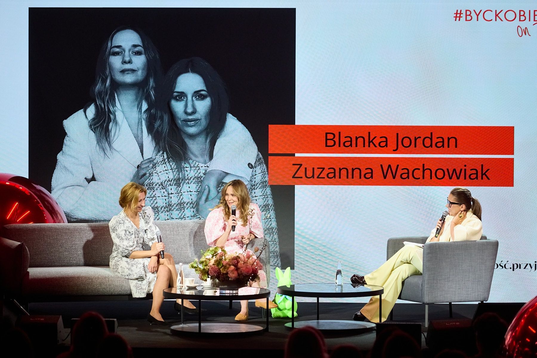 Być Kobietą On tour