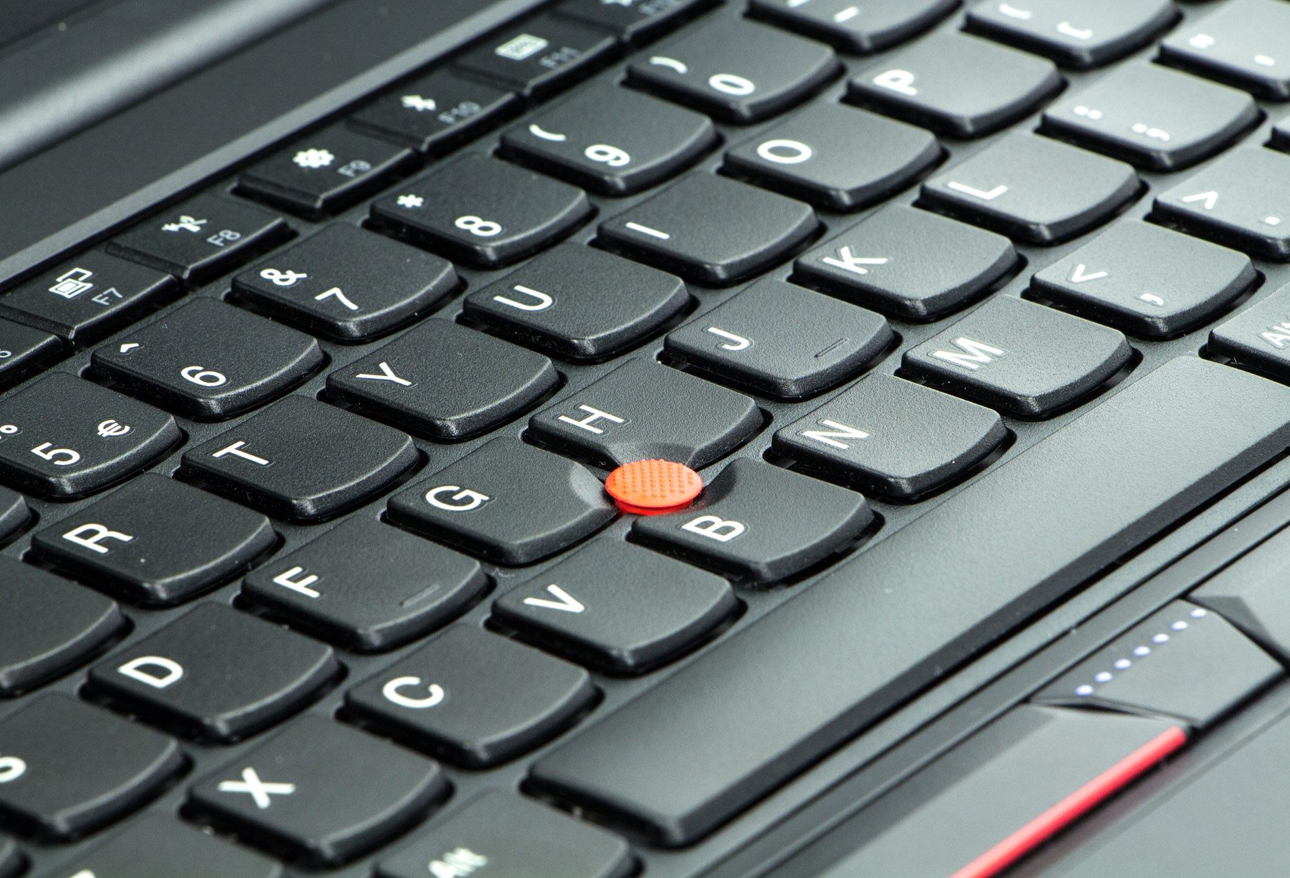 Lenovo ThinkPad E470 trackpoint