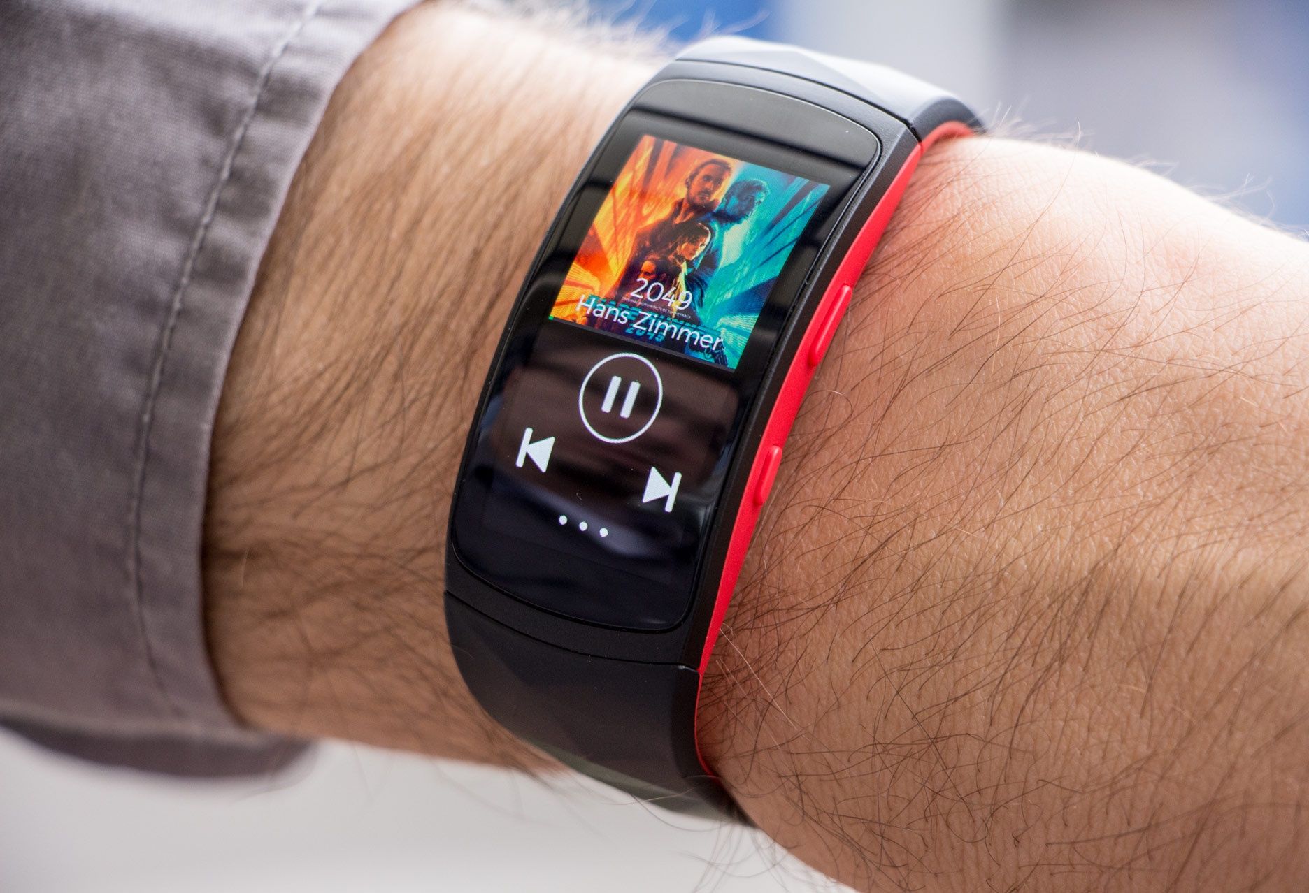 Samsung Gear Fit2 Pro Spotify