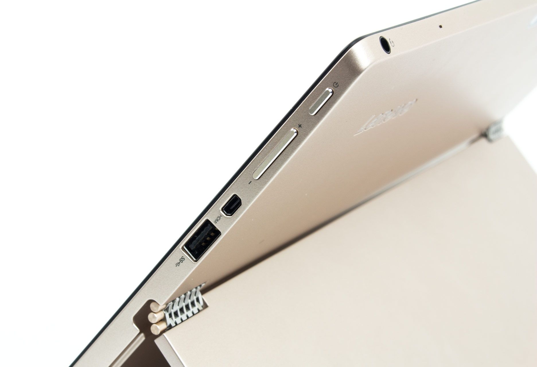 Lenovo MIIX 700 bok