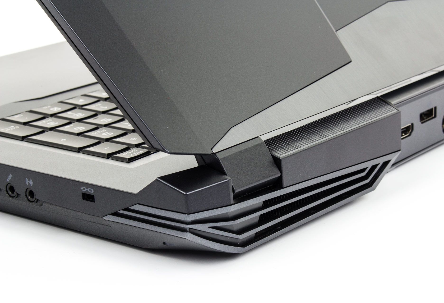 Hyperbook X77DM-G wylot powietrza