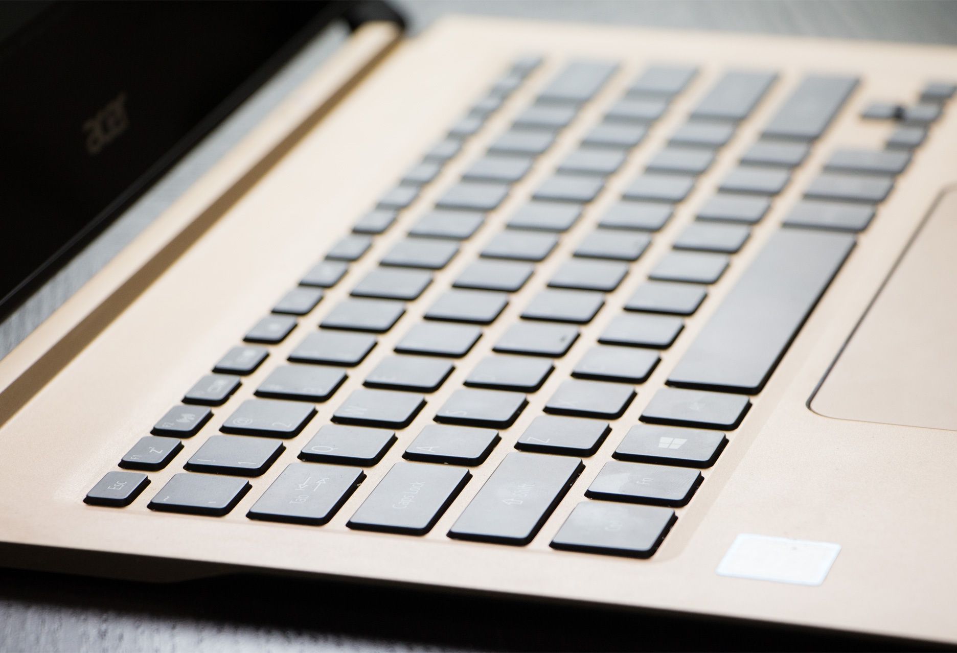 Acer Swift 7 klawiatura