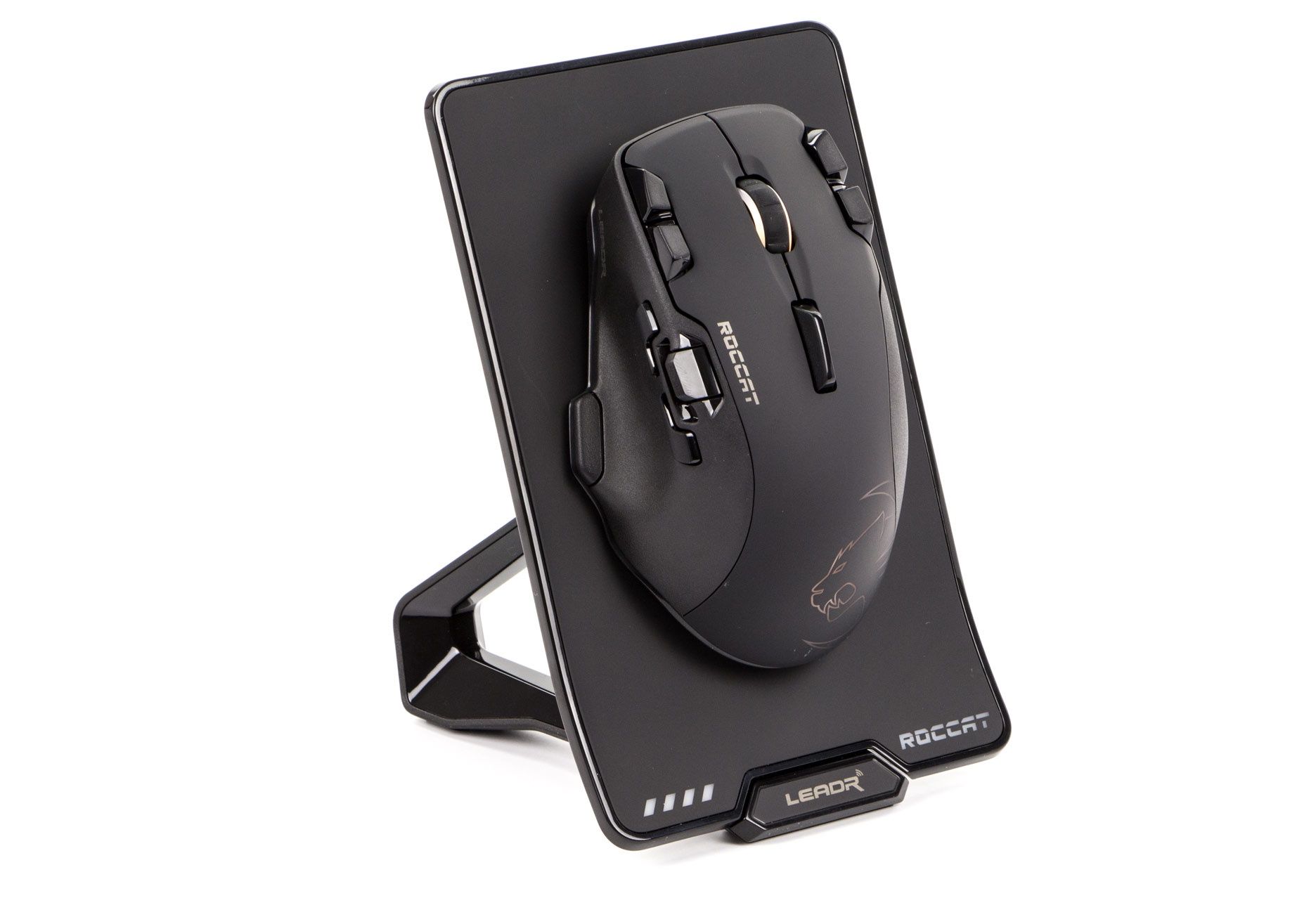 Roccat Leadr - na stacji dokującej