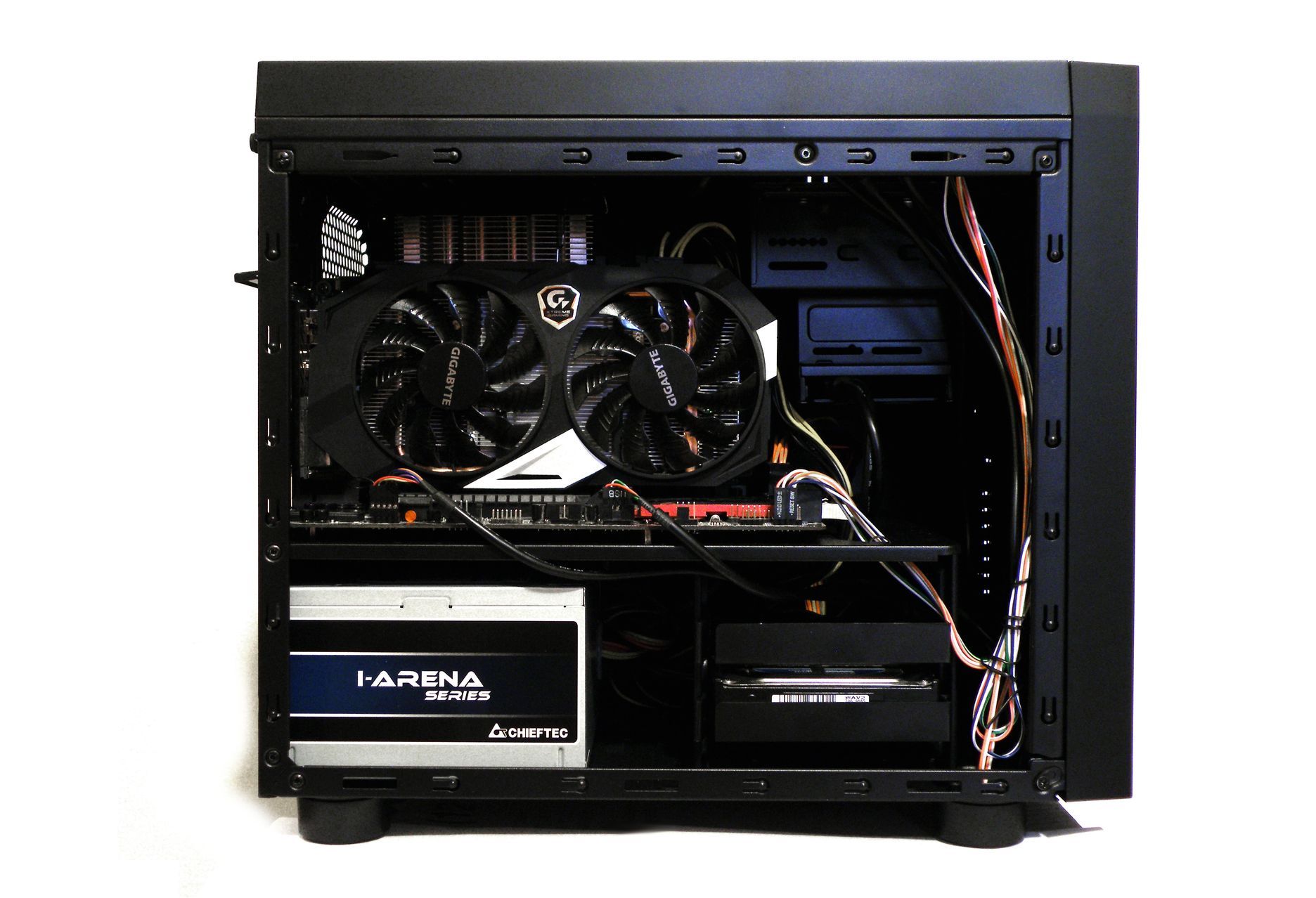 Chieftec Gamer CI-01B - montaż podzespołów
