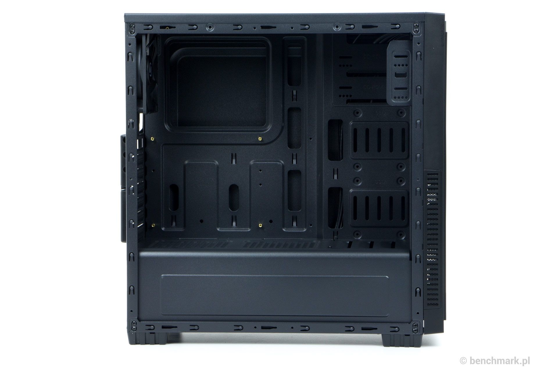 SilentiumPC Regnum RG1 Pure Black - wnętrze