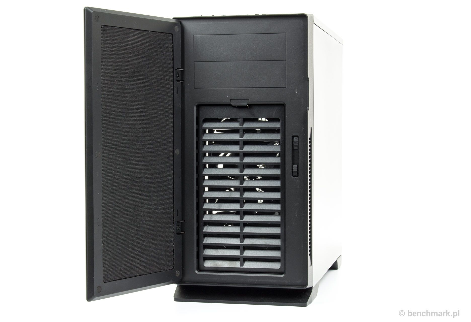 SilentiumPC Pax M70 Pure Black obudowa front