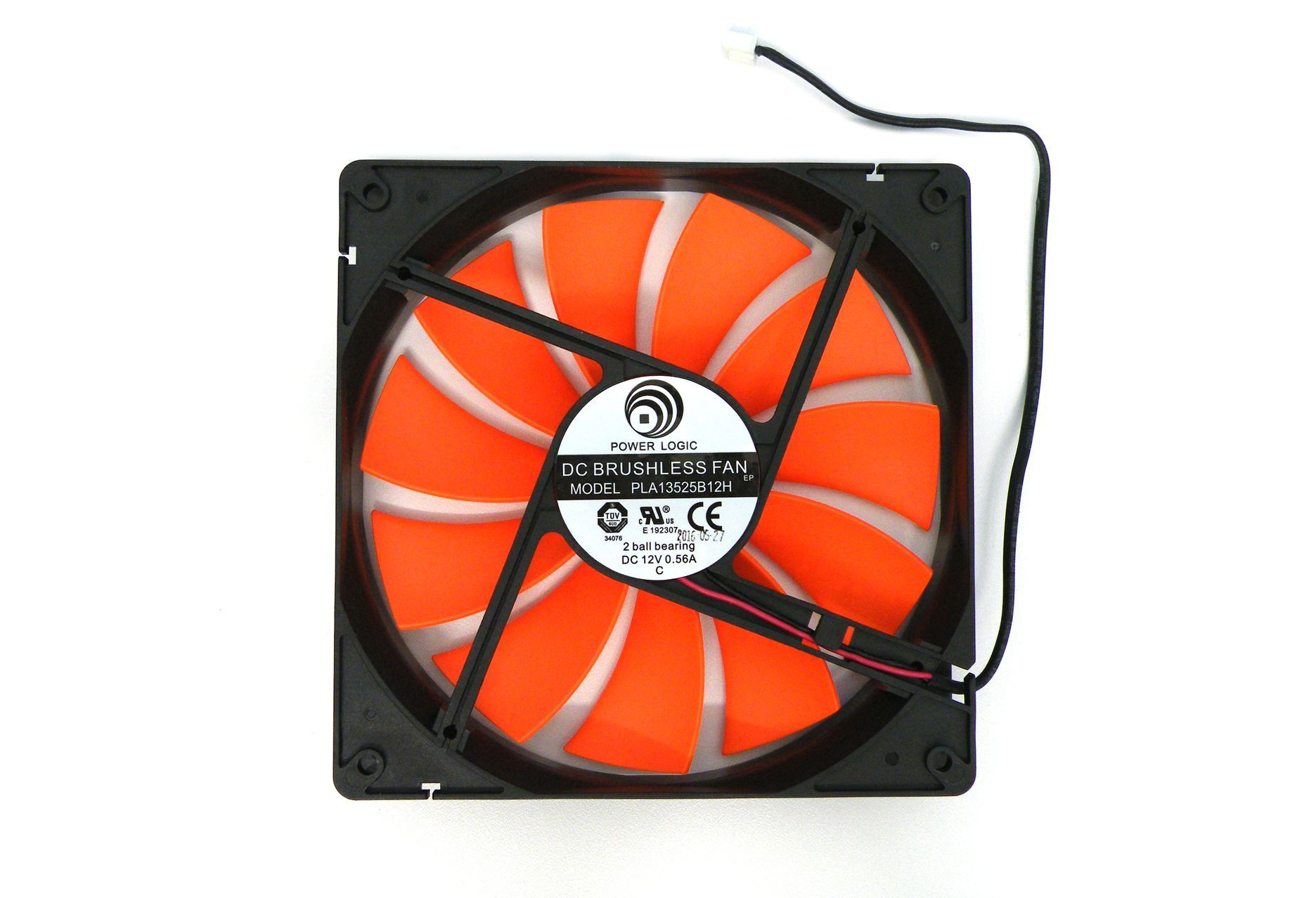 Gigabyte XP1200M Xtreme Gaming - wnętrze