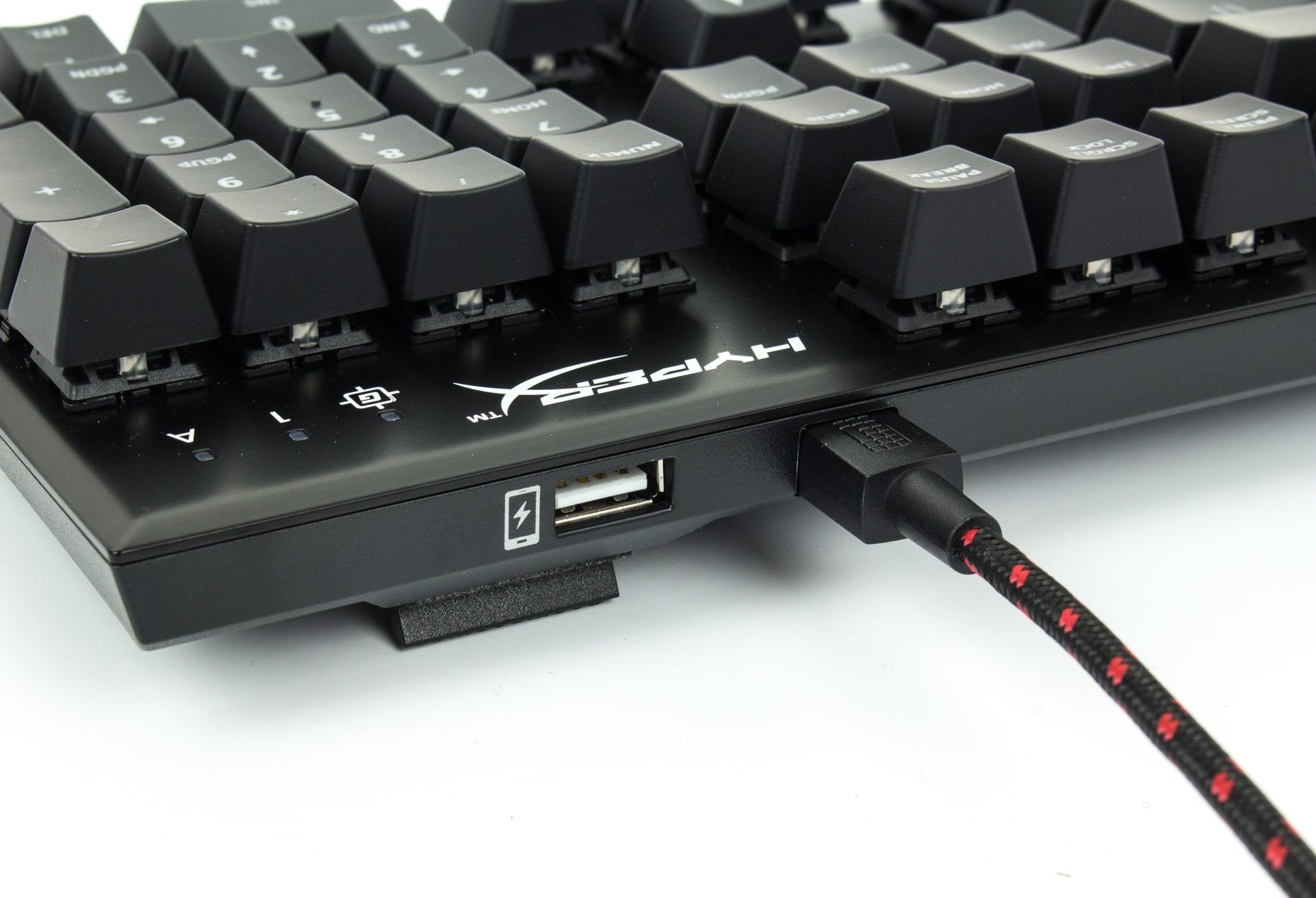 HyperX Alloy FPS - odpinany kabel zasilający