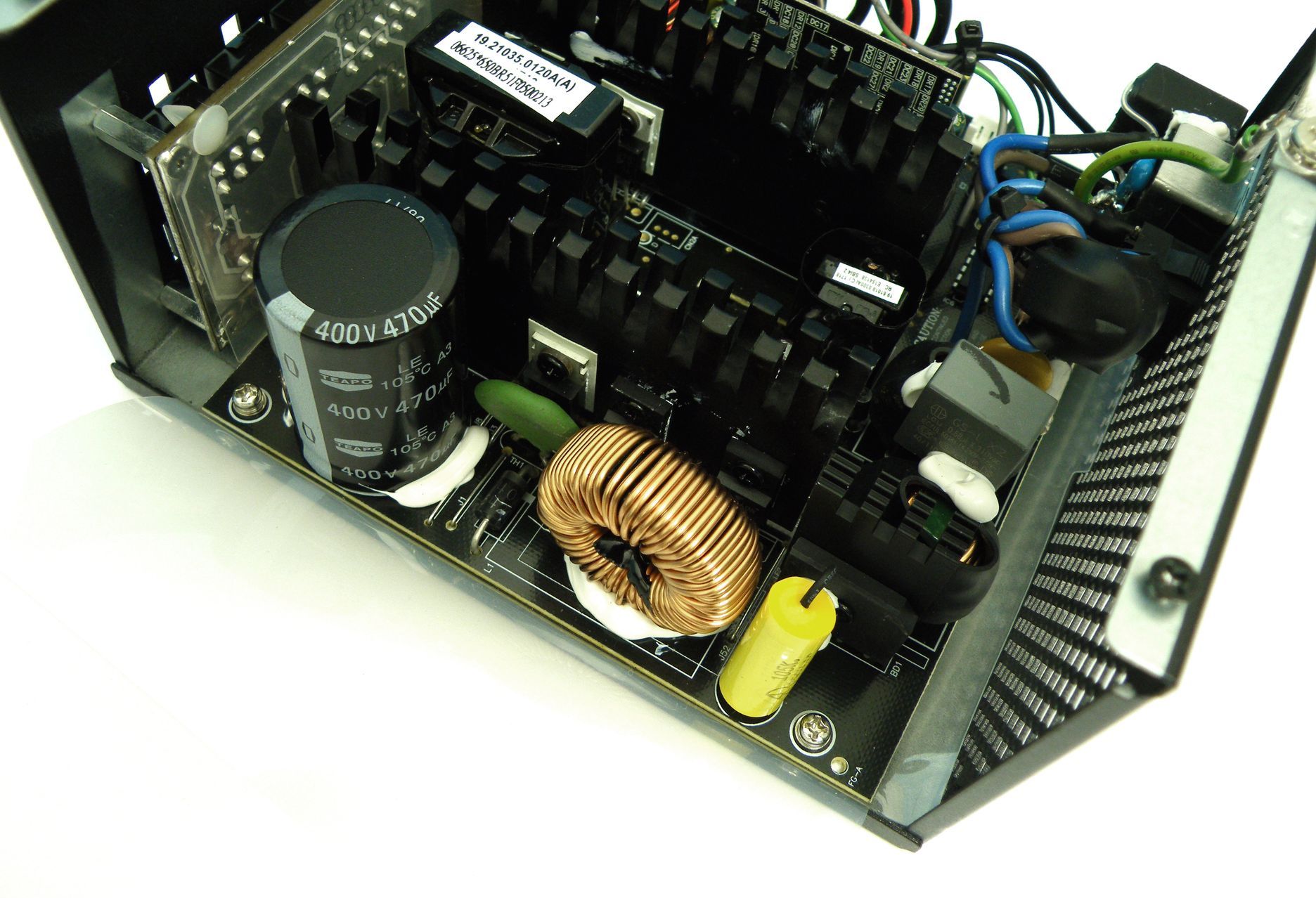 Chieftec Proton BDF-650C wnętrze