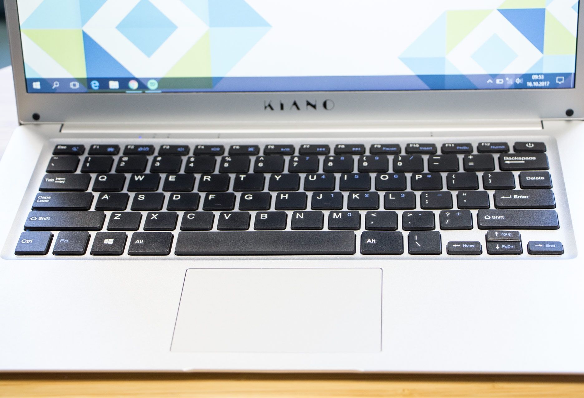 Kiano SlimNote 14.2+ klawiatura