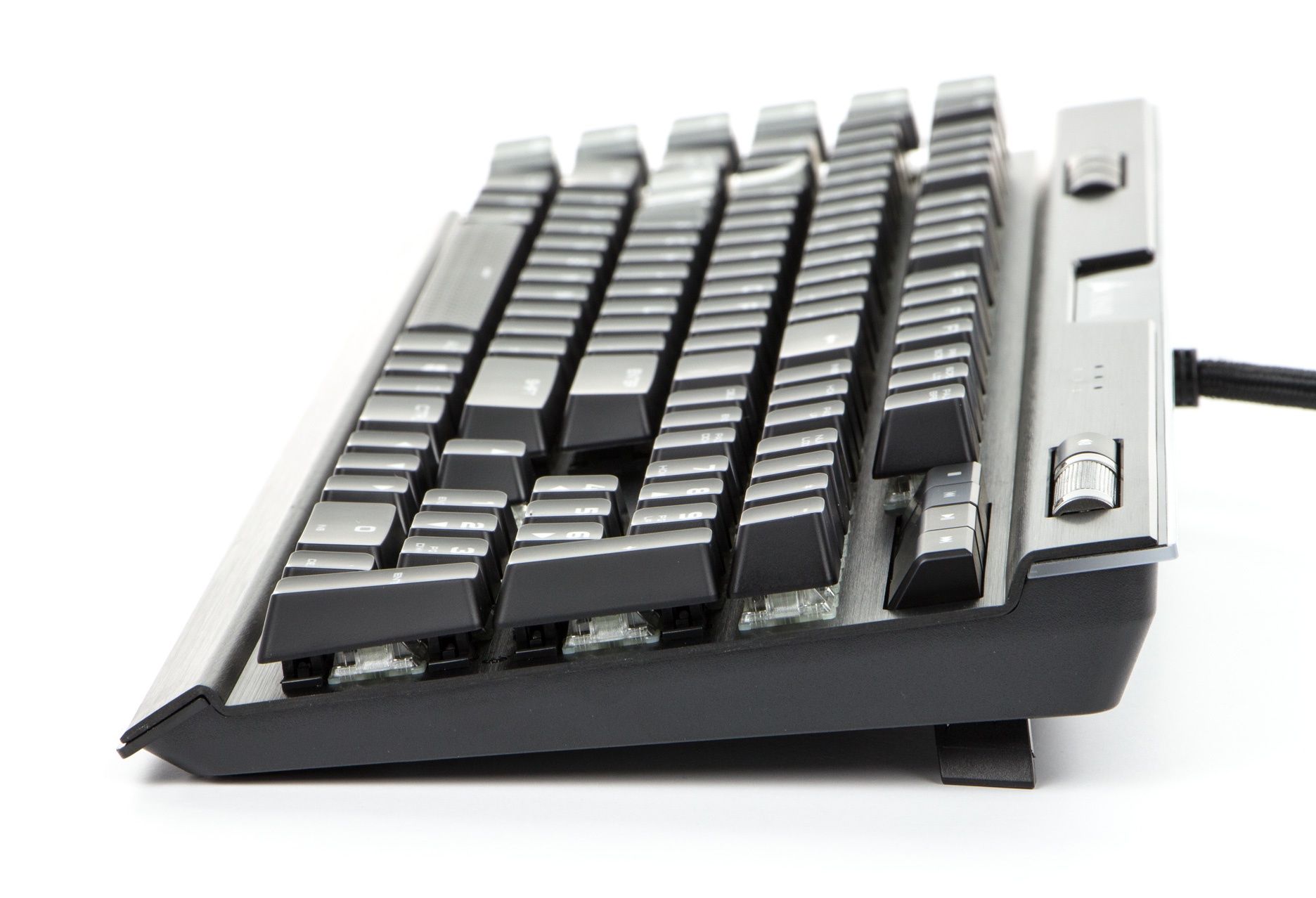 Corsair K95 RGB Platinum - rzut z boku