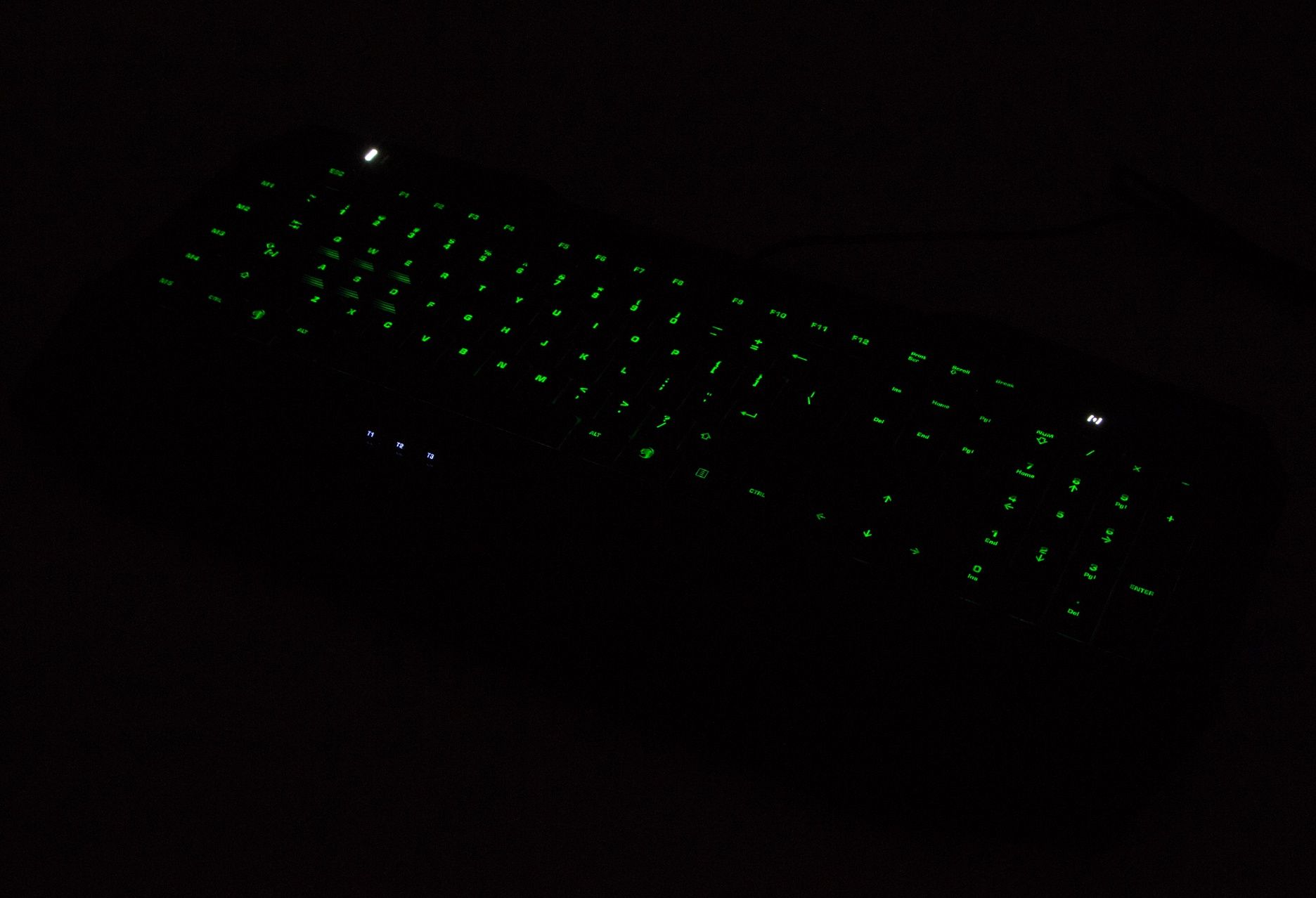 Roccat Isku+ Force FX - zielone podświetlenie
