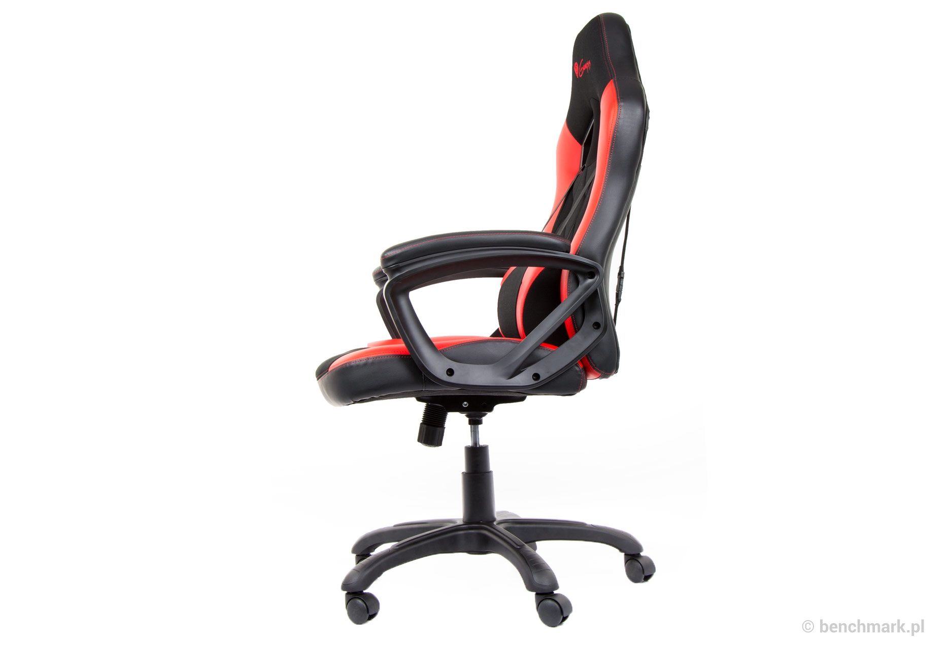 Genesis SX33 fotel