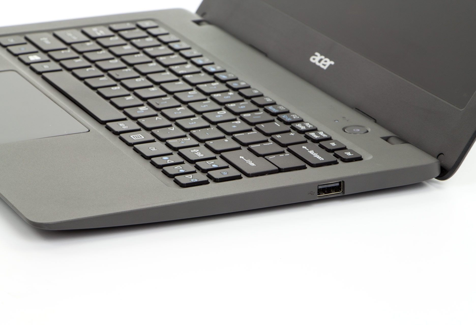Acer Aspire One Cloudbook 11 prawy bok