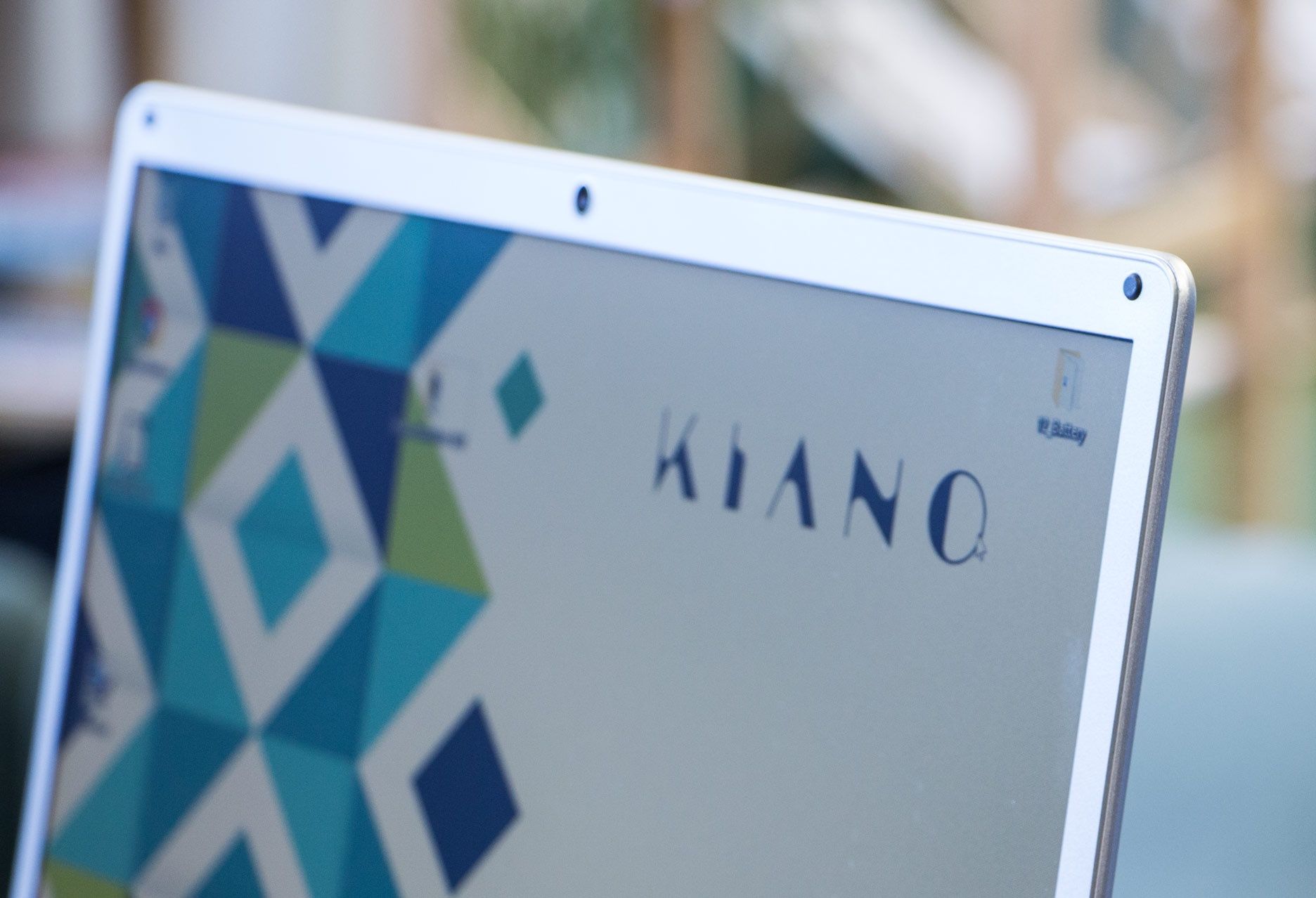 Kiano SlimNote 14.2+ ramka ekranu