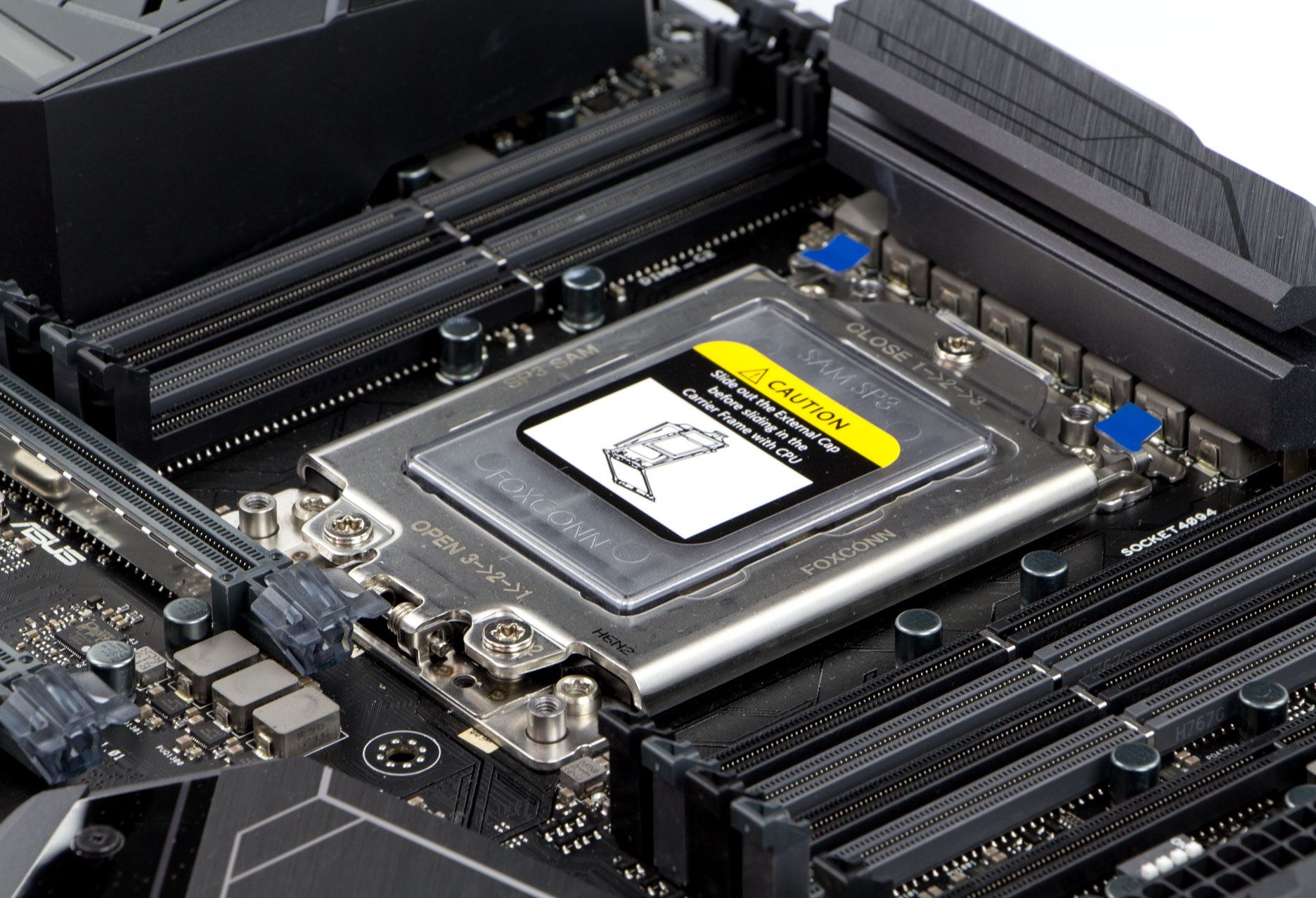 ASUS ROG Zenith Extreme