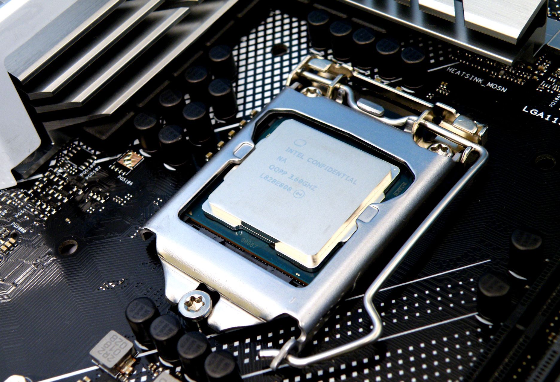Intel Core i9-9900K ES