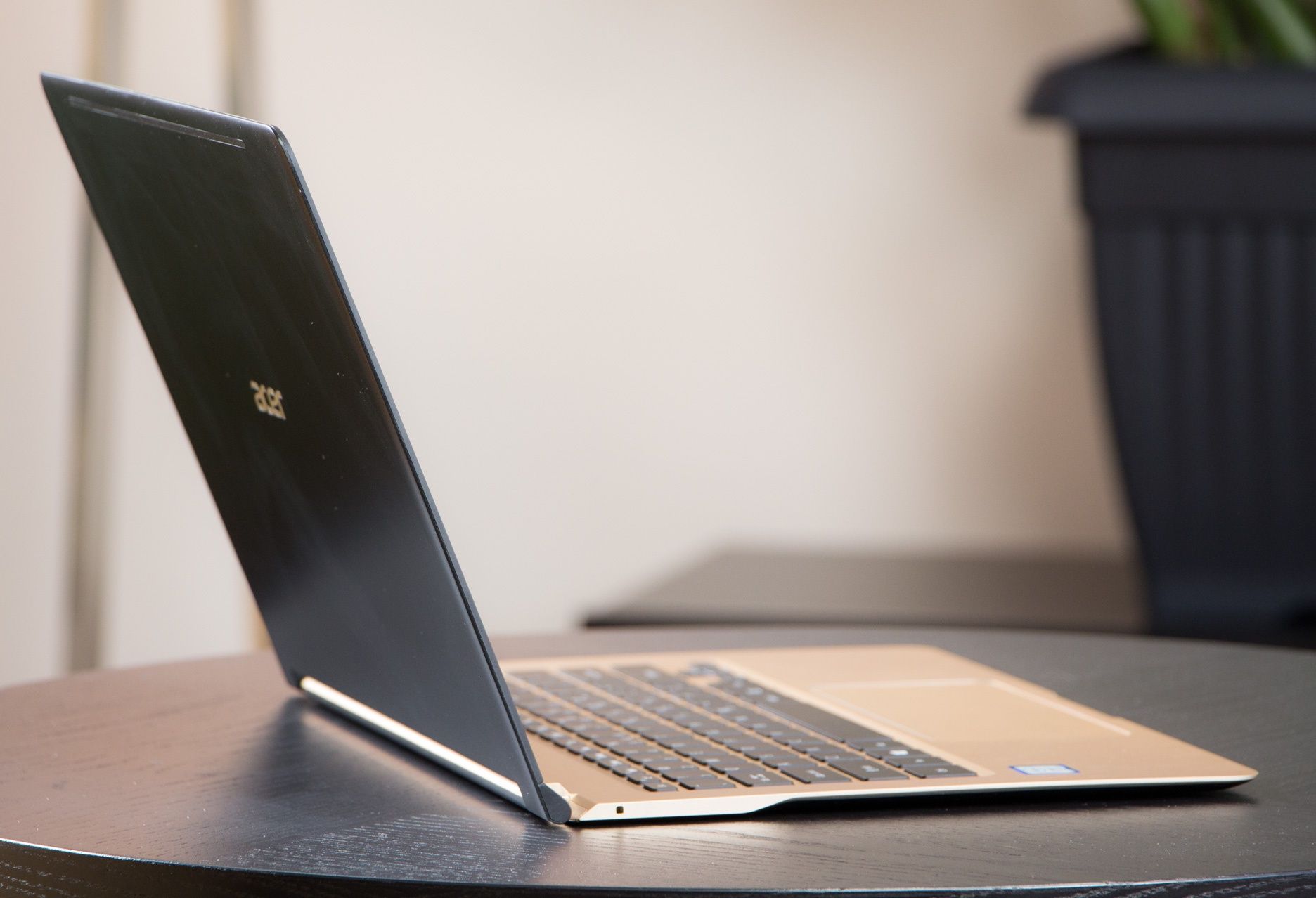 Acer Swift 7 profil
