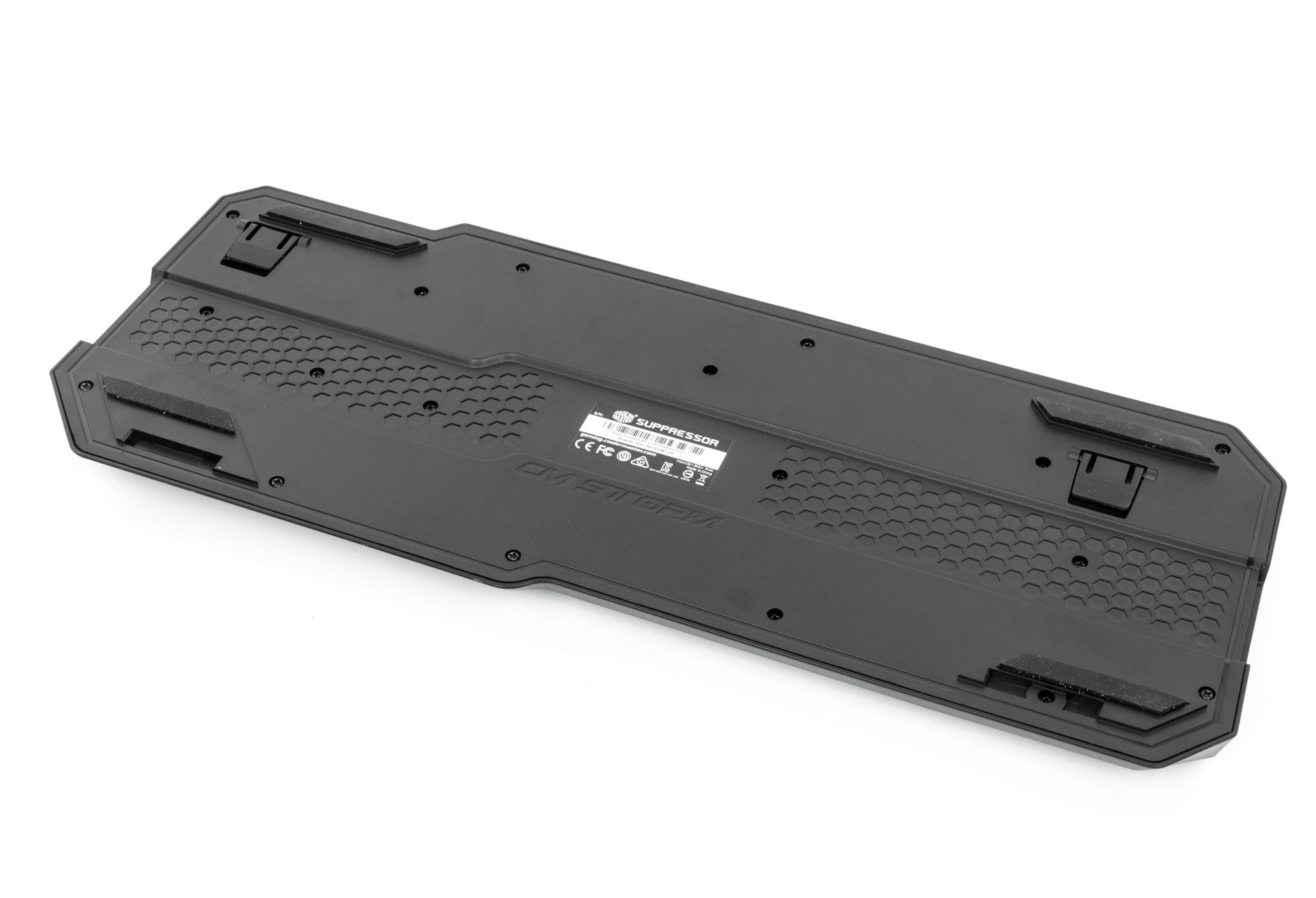 CM Storm Suppressor - widok z tyłu