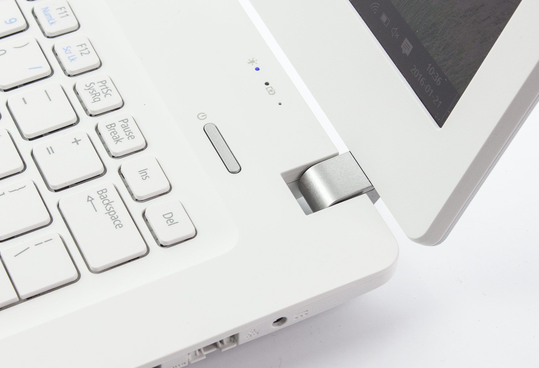 Acer Aspire V3-371-55EH zawias