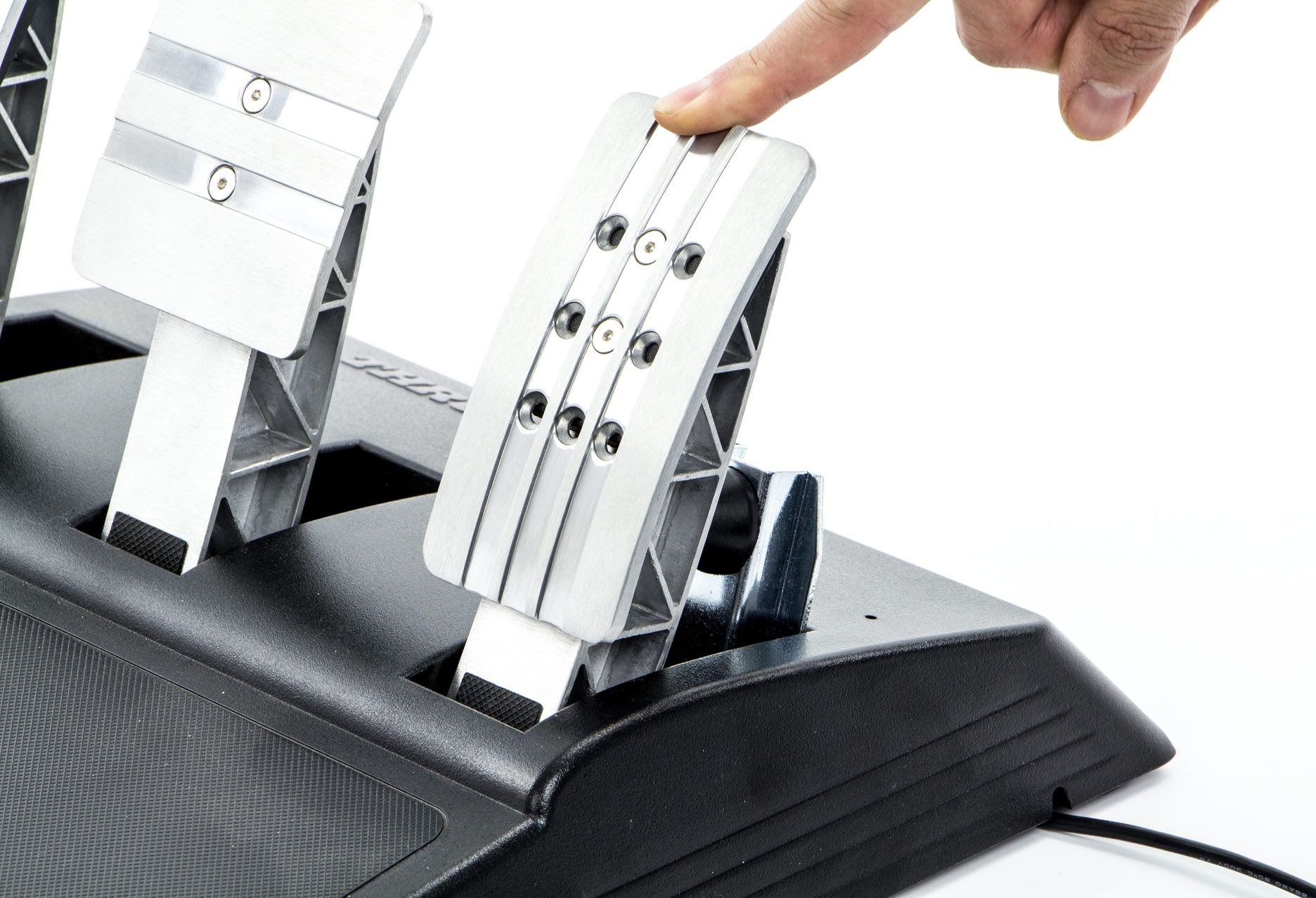 Thrustmaster T-GT - wychylenie pedału z ogranicznikiem