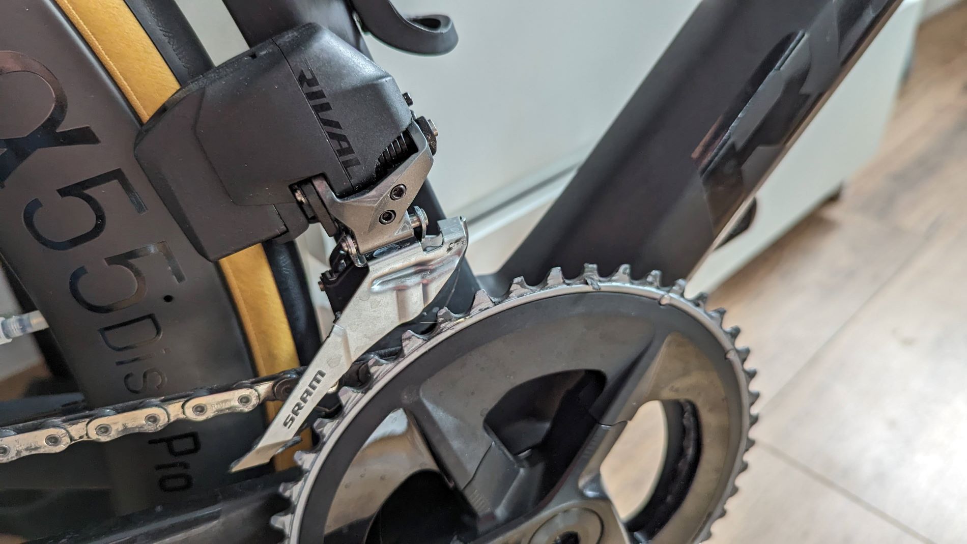 SRAM Rival