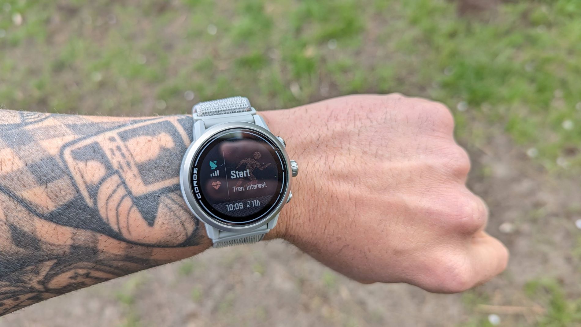 Coros Apex 2