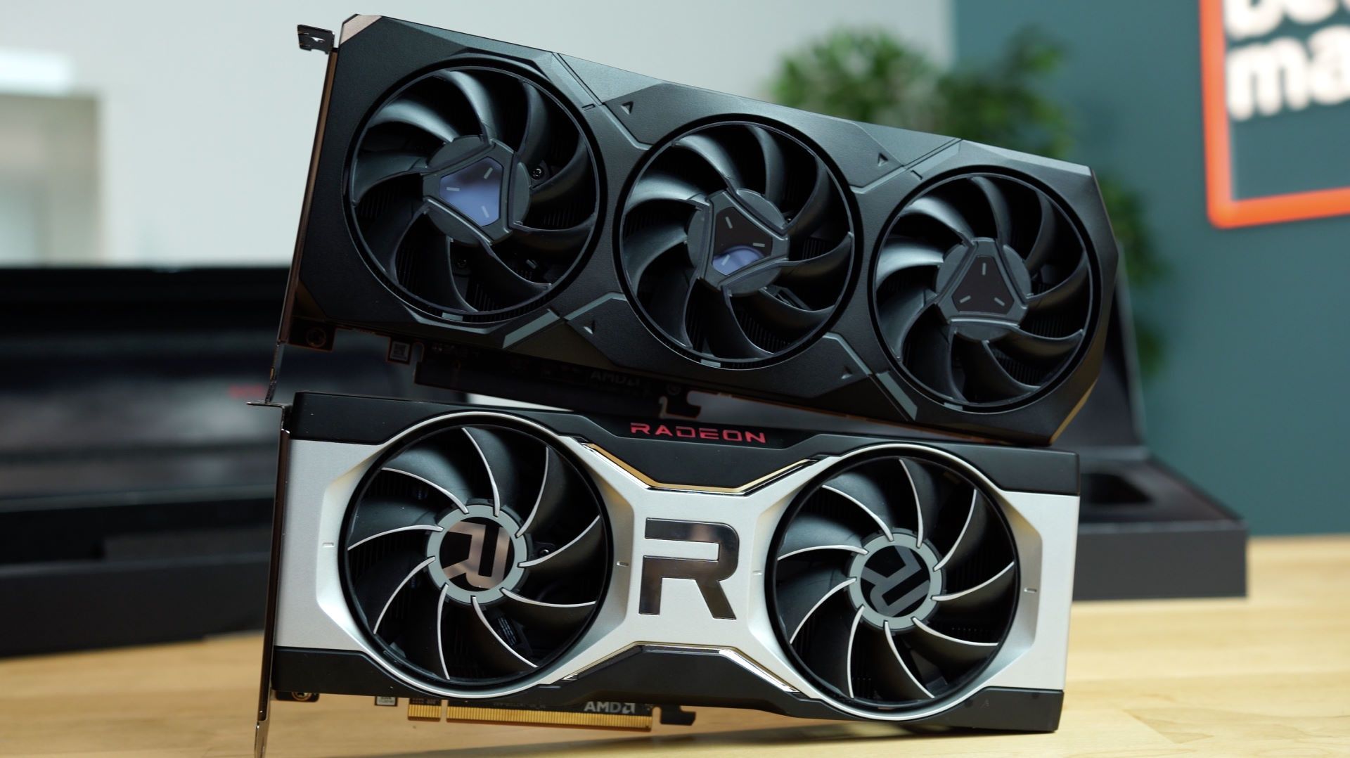 AMD Radeon RX 7900 XT na RX 6700 XT