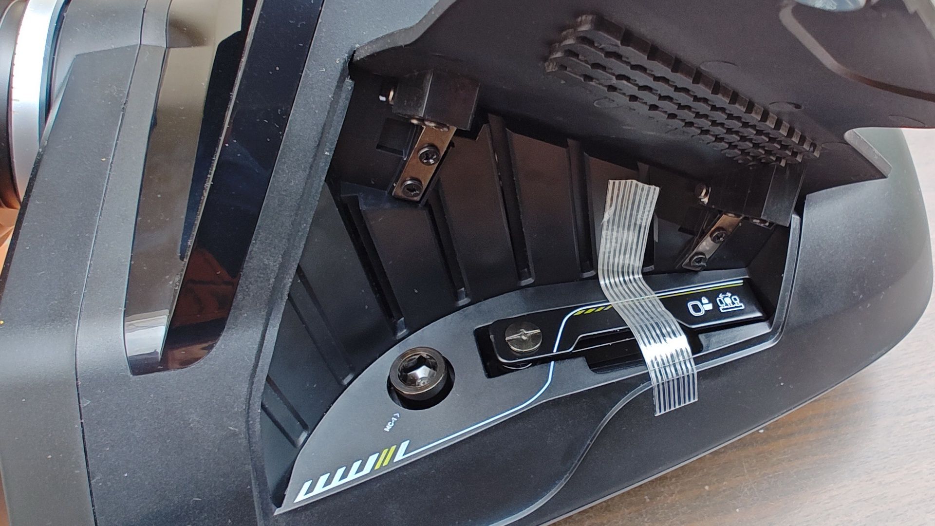 Turtle Beach VelocityOne Race - klucz montażowy